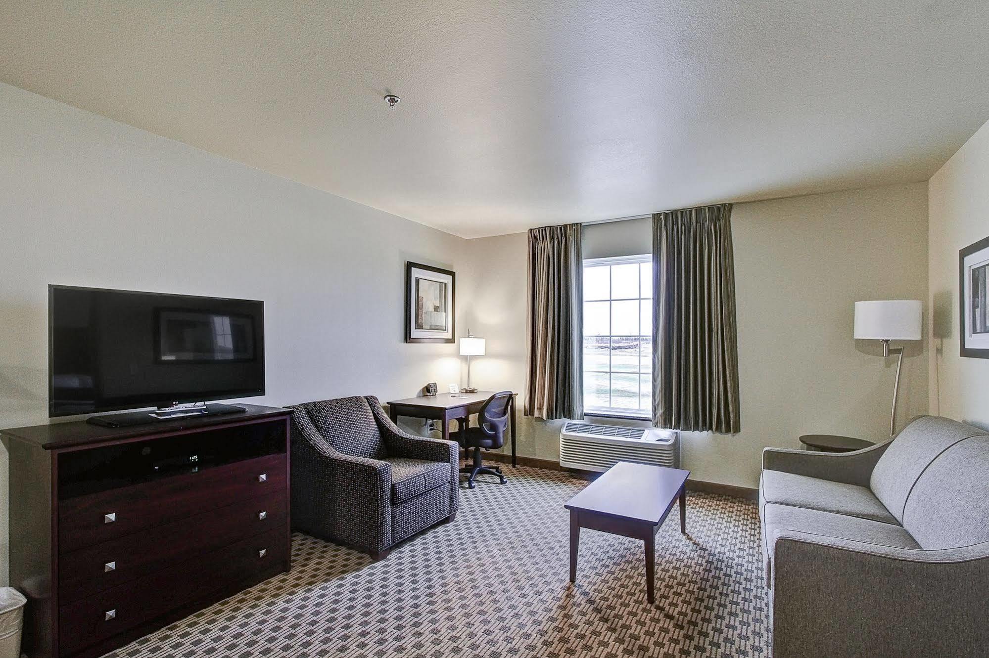 Cobblestone Hotel & Suites Pulaski/Green Bay エクステリア 写真